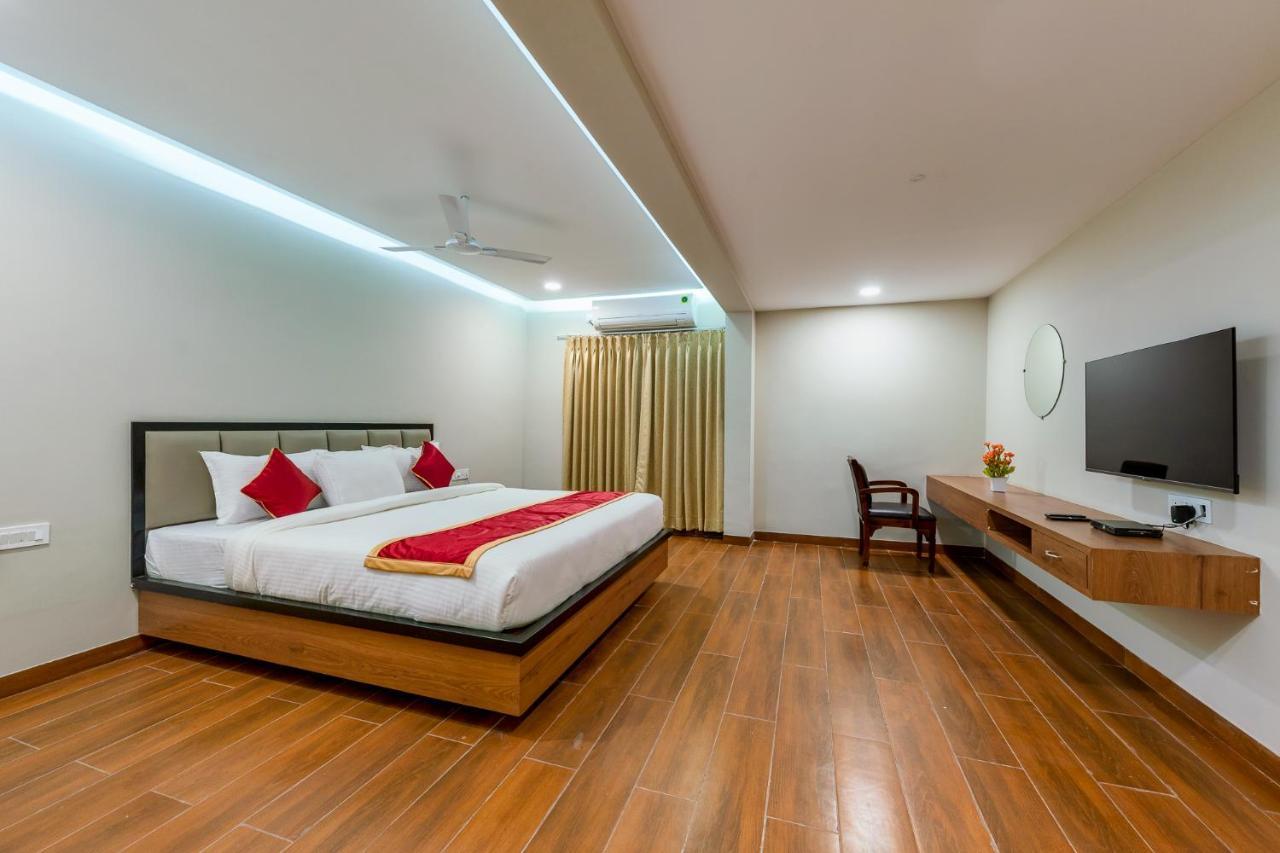 Vov Hotels Vijayapura Bijapur  Exterior photo