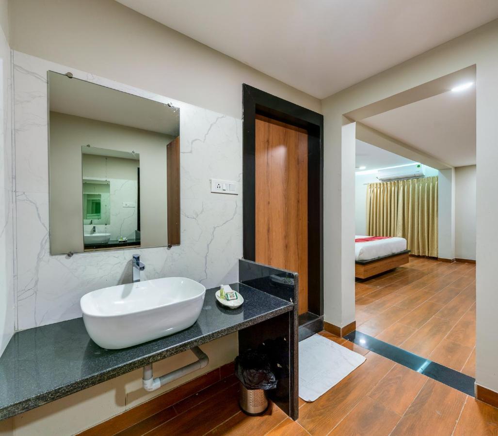 Vov Hotels Vijayapura Bijapur  Exterior photo